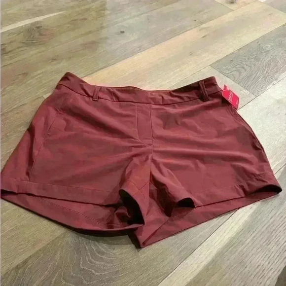 NWT Spanx Sunshine Shorts 4" Washed Red
Women's Size L - Picture 6 of 9